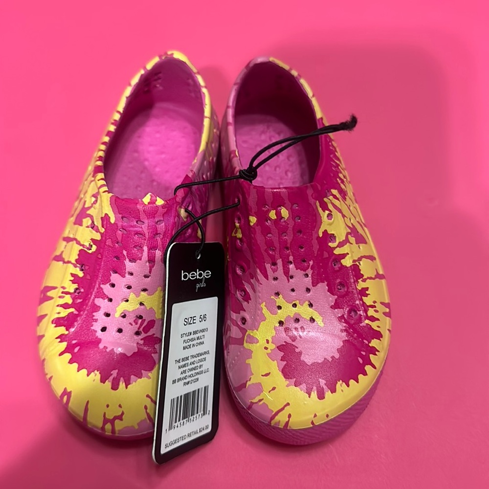 BEBE GIRLS TODDLER FUSCHIA & YELLOW TIE DYE WATER SHOES: NWT: SZ 5/6